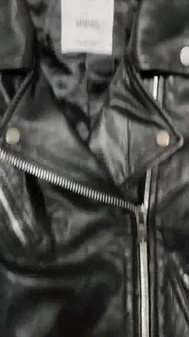 Ladies leather jackets - 27 pieces