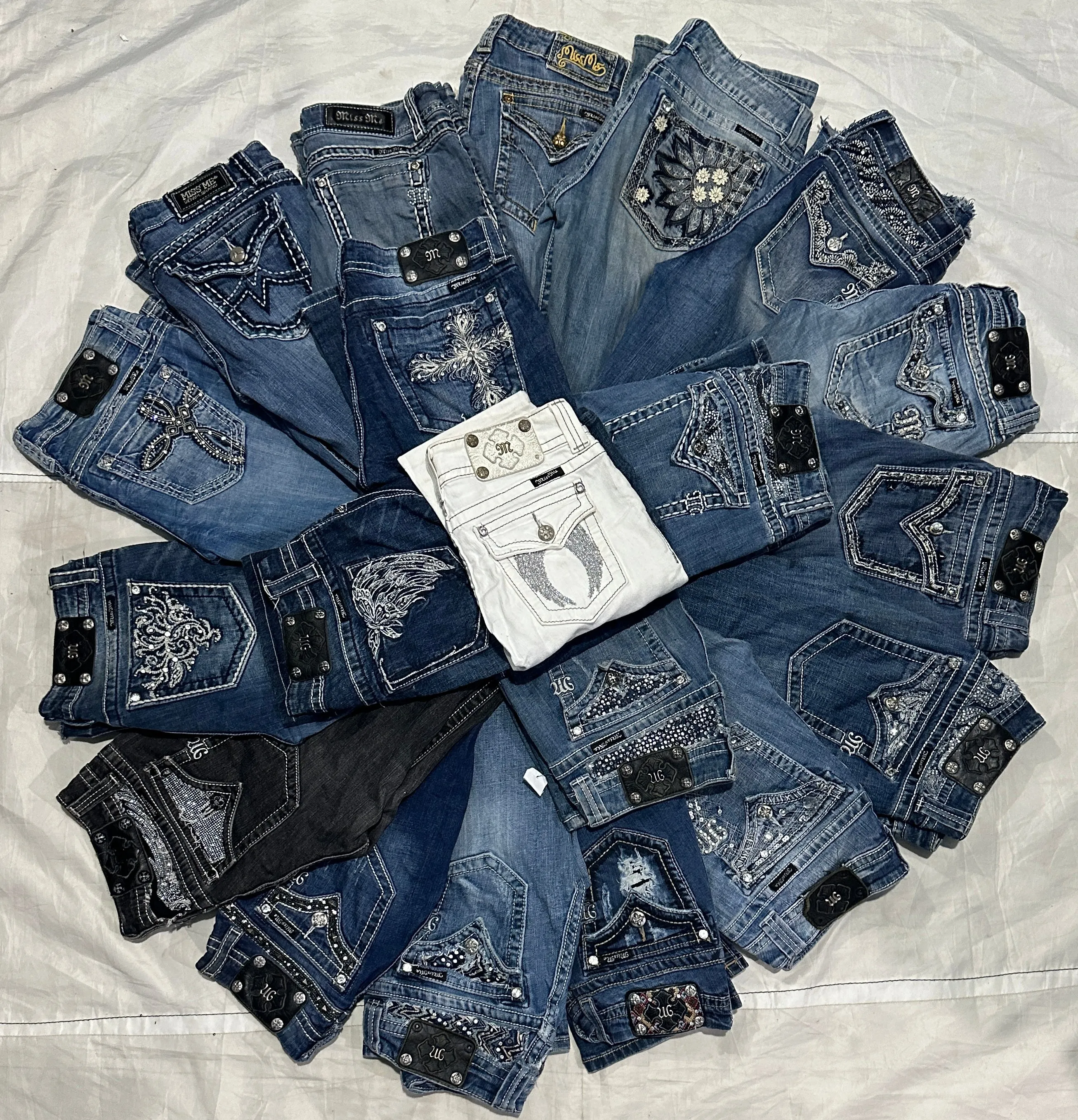 Miss Me Women's Flared Jeans, 20 Pieces