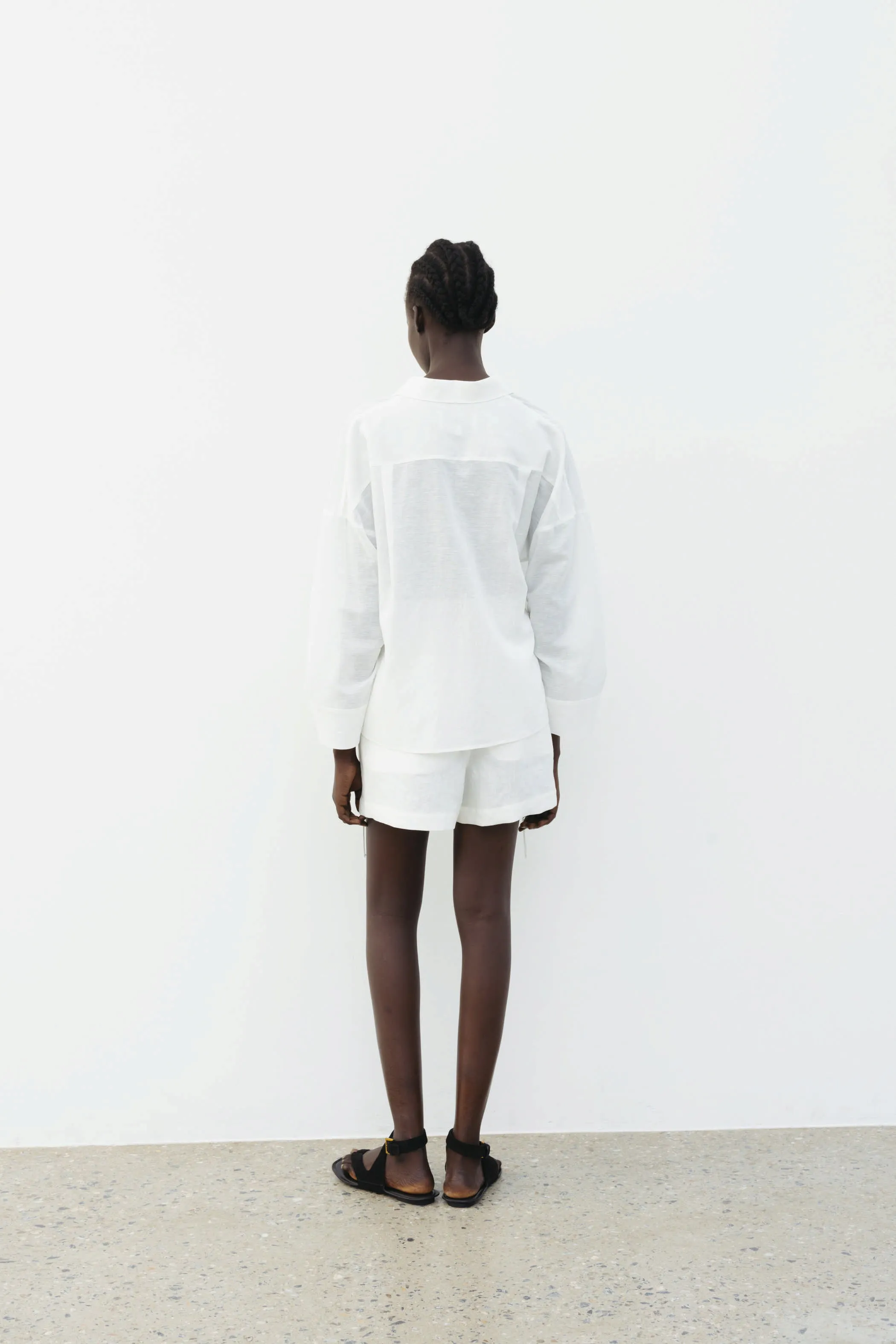 The Loom Linen Shorts White